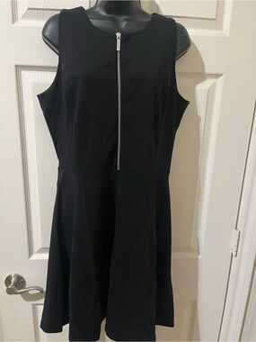Women's Black Micheal Kors 
Sleeveless Zip-Front A-Line Dress